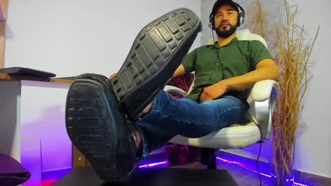 Snapshot of alessandro__wye chatting on 12.03.24 ALESSANDRO WYE online show from 12.03.24