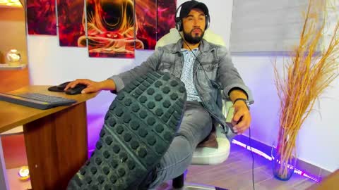 Snapshot of alessandro__wye chatting on 01.07.25 ALESSANDRO WYE online show from 01.07.25