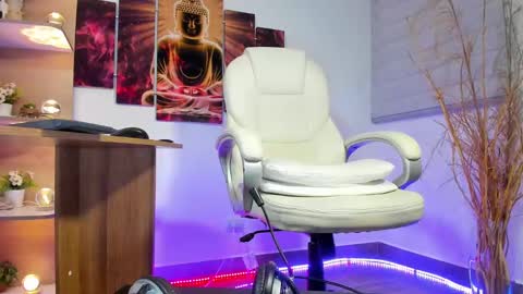 Snapshot of alessandro__wye chatting on 02.08.25 ALESSANDRO WYE online show from 02.08.25