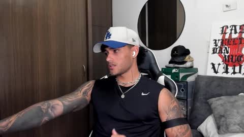 Alessandro Vanni online show from 09.12.25