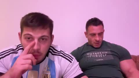 Snapshot of alessandrobuilder chatting on 12.17.24 Alessandrobuilder online show from 12.17.24