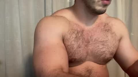 Snapshot of alessandrobuilder chatting on 11.08.25 Alessandrobuilder online show from 11.08.25