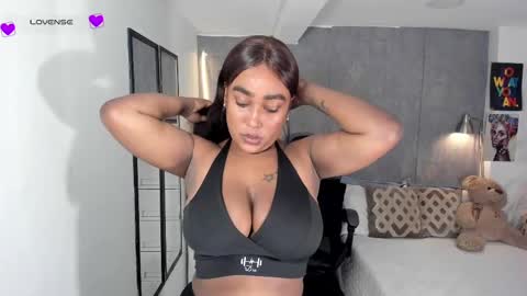 Snapshot of alessia_anderson07 chatting on 09.16.25 Yy online show from 09.16.25