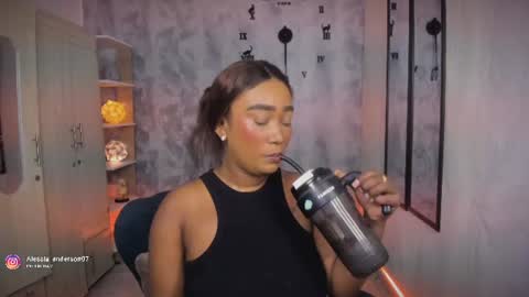 Snapshot of alessia_anderson07 chatting on 06.18.26 Yy online show from 06.18.26