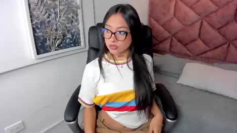 Snapshot of alessia_storm_ chatting on 07.08.26 Alessia online show from 07.08.26