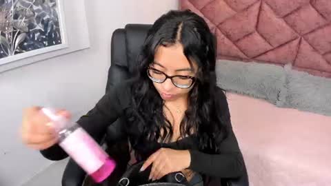 Snapshot of alessia_storm_ chatting on 07.15.26 Alessia online show from 07.15.26