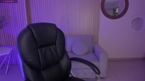 Alessia  online show from 01.19.25