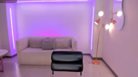 Alessia  online show from 10.21.25