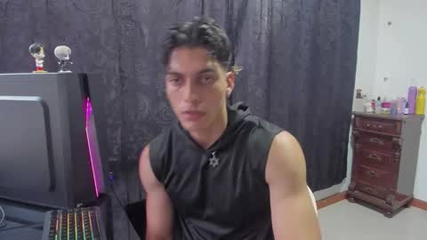 Snapshot of alessio_vale chatting on 03.28.26 alessio Vale online show from 03.28.26