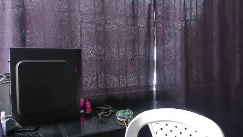 Snapshot of alessio_vale chatting on 04.19.26 alessio Vale online show from 04.19.26