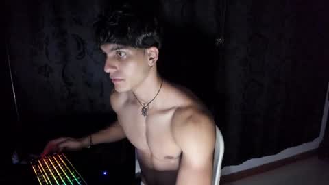 Snapshot of alessio_vale chatting on 06.13.26 alessio Vale online show from 06.13.26