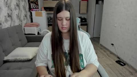 Aletta Oushen online show from 12.03.25