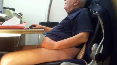 alex47100 online show from 01.30.25