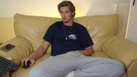 Alex83530 online show from 10.23.25