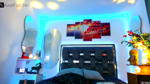 Snapshot of alex_and_fabian chatting on 01.11.25 sneider online show from 01.11.25