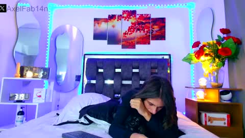 Snapshot of alex_and_fabian chatting on 01.26.25 sneider online show from 01.26.25