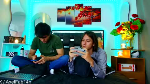 Snapshot of alex_and_fabian chatting on 03.03.25 sneider online show from 03.03.25