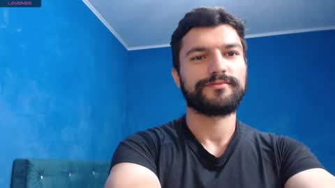 Snapshot of alex_blu chatting on 10.09.25 Alex online show from 10.09.25