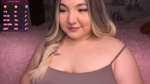 Snapshot of alex_dreams_ chatting on 12.20.24 Alex online show from 12.20.24