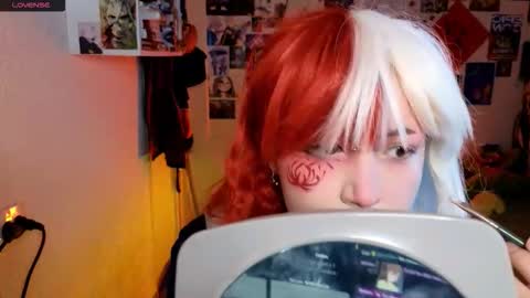 Snapshot of alex_howell chatting on 11.21.25 alex_howell online show from 11.21.25