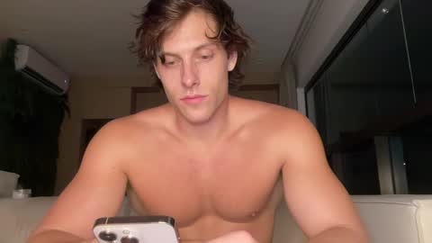 Snapshot of alex_islive chatting on 05.19.26 Alex Stone online show from 05.19.26