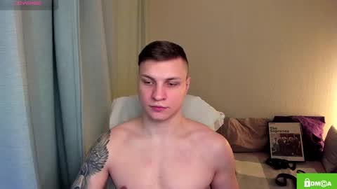 Snapshot of alex_milson chatting on 04.19.26 alex_milson online show from 04.19.26