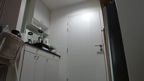 Snapshot of alex_nicha chatting on 10.28.25 Nicha online show from 10.28.25