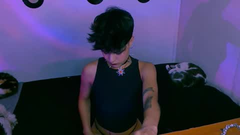 Snapshot of alex_one888 chatting on 11.06.25 Alex online show from 11.06.25