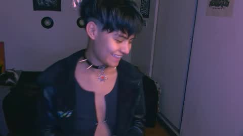 Snapshot of alex_one888 chatting on 11.09.25 Alex online show from 11.09.25