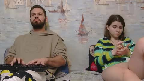 Alex and Sarah online show from 12.15.25