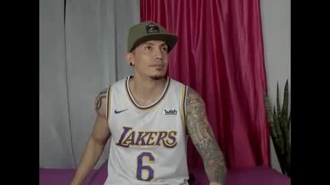 Snapshot of alex_sthorm chatting on 12.31.24 alex_sthorm online show from 12.31.24