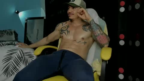 Snapshot of alex_sthorm chatting on 09.19.25 alex_sthorm online show from 09.19.25