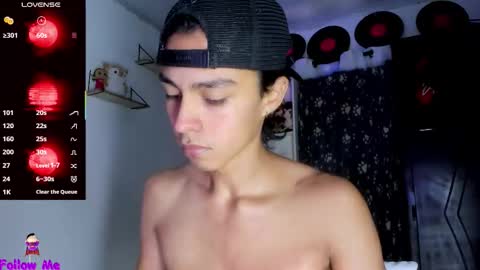 Snapshot of alex_sweet_69 chatting on 11.13.25 Alex online show from 11.13.25