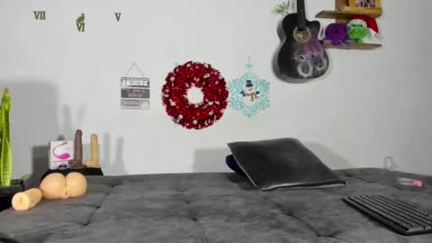 Snapshot of alex_woll11 chatting on 12.22.24 Alex Woll online show from 12.22.24