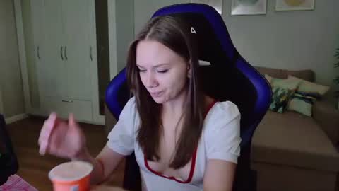 Snapshot of alexa_feels chatting on 07.03.26 Little Duck homie online show from 07.03.26