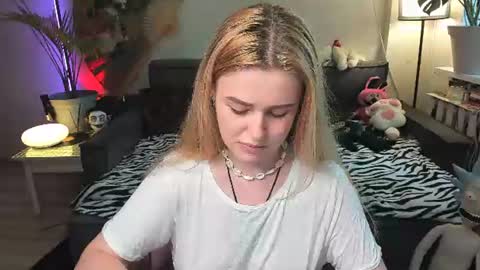 Snapshot of alexa_pirs chatting on 06.17.26 alexa_pirs online show from 06.17.26
