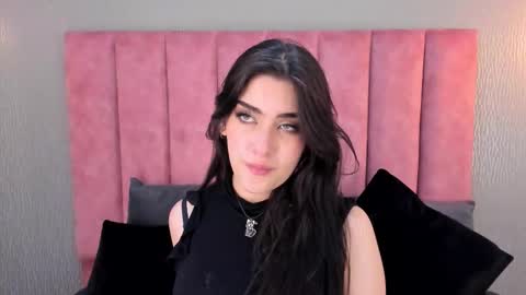 Alexa Thaylor online show from 11.17.25