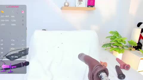 Snapshot of alexaa_lovely chatting on 07.22.26 Alexa online show from 07.22.26