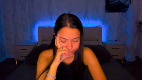 Snapshot of alexabarkley chatting on 07.09.26 angel online show from 07.09.26