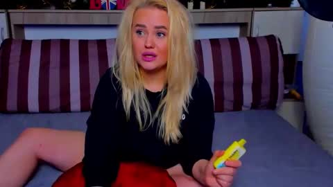 Snapshot of alexalavibes chatting on 02.21.26 AlexaLaVibes online show from 02.21.26