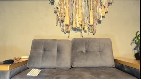 Alex  Dani online show from 12.21.24