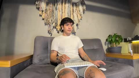 Alex  Dani online show from 02.24.25