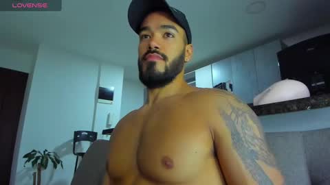 Onlyfansalexmartinezwb  Instagram alexwbmartinez  Twitter martinezcb937 online show from 02.21.25