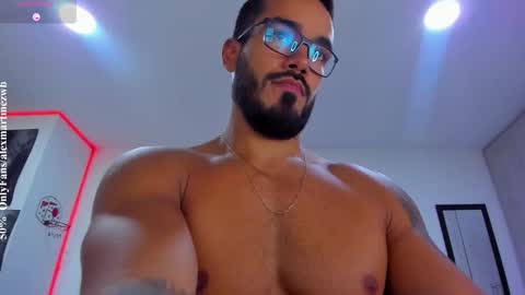 Onlyfansalexmartinezwb  Instagram alexwbmartinez  Twitter martinezcb937 online show from 01.13.26