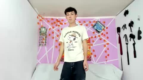 chicos hot online show from 02.10.25