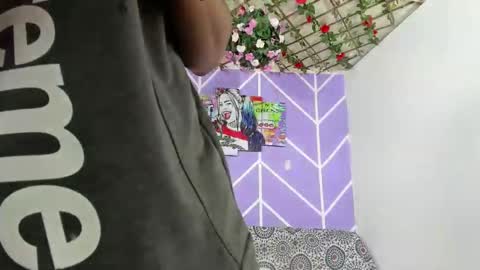 chicos hot online show from 02.20.25