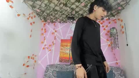 chicos hot online show from 12.16.25