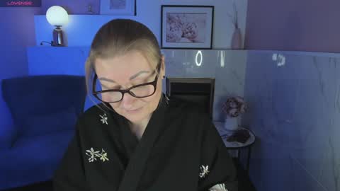 Alexandra online show from 01.03.25