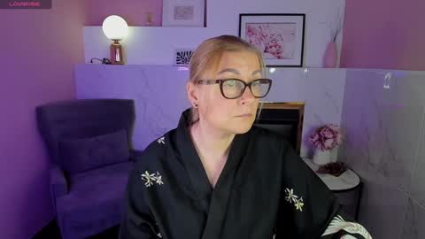 Alexandra online show from 01.08.25