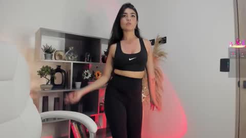 Alexandra Rodriguez online show from 02.06.26